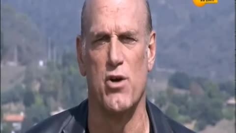 TRAD. FRANÇAIS Ancien gouverneur, ancien seal, acteur, lutteur Jesse Ventura - la fin du monde