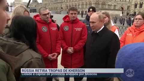 Rússia ordena retirada das tropas de Kherson | SBT Brasil (09/11/22)