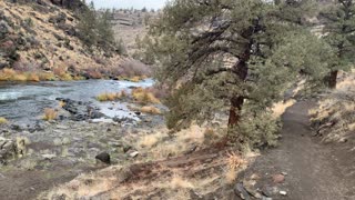 Central Oregon – Steelhead Falls – High Desert River Beauty – 4K