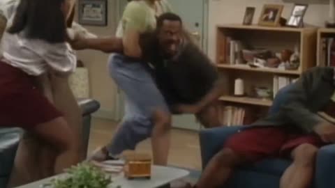 SOME OF THE FUNNIEST MOMENTS ON MY FAVORITE SITCOM