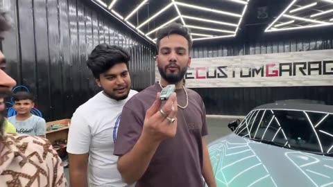 Elvishyadav shocked on delivery of car's new colour