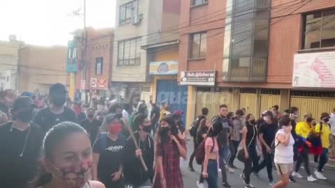 Marcha por calle de Vanguardia