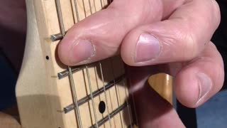 Beginner Guitar Listening Exercises - Root thru 5 half steps
