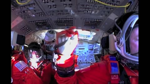 Shuttle_Atlantis_STS-132_-_Amazing_Shuttle_Launch_Experience(1080p)