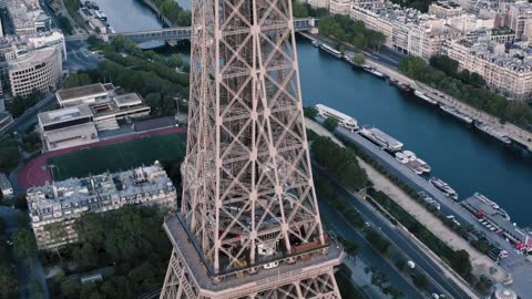 Eiffel Tower 4K View