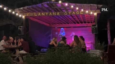 Drag queen makes a suggestive comment to the father of a child who was present in San Marcos, TX