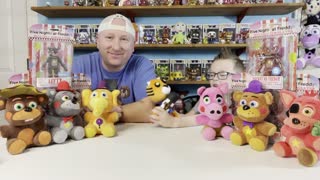 Five Nights at Freddy’s Pizzeria Simulator Action Figures and Plush Unboxing