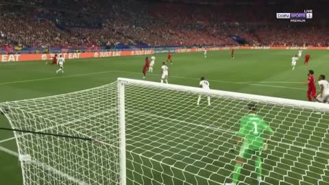 Salah missed chance in the Champions League final