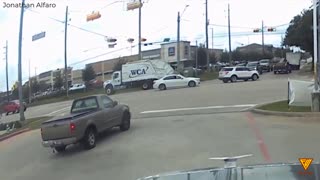 Spring, TX red light runner nearly caused a wreck