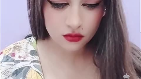 Mujh sa koi chat nhi krta