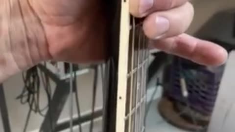 String vibrating like crazy wtf