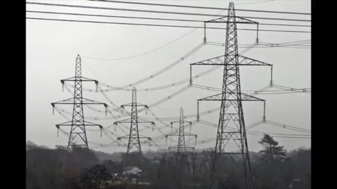 DO POWER LINE PYLONS COLLECT ATMOSPHERIC ELECTRICITY?