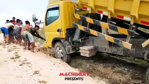 Top 10 Extreme Dangerous Idiots Truck Fails Compilation 2021!!