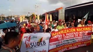 Sindicato de trabajadores protestan contra reformas del Gobierno
