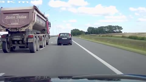 If Idiots in cars and trucks This is what happens really