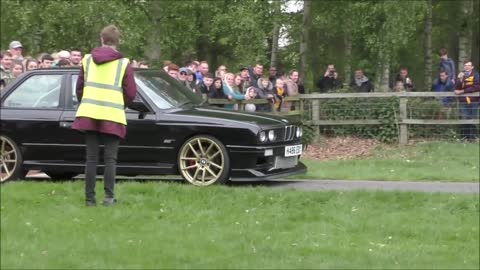 Insane Cars Leaving Sports Cars In The Park