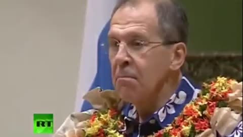 Lavrov partecipa a una cerimonia tribale