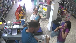 An Inconspicuous Thief Gets Away With the Cash