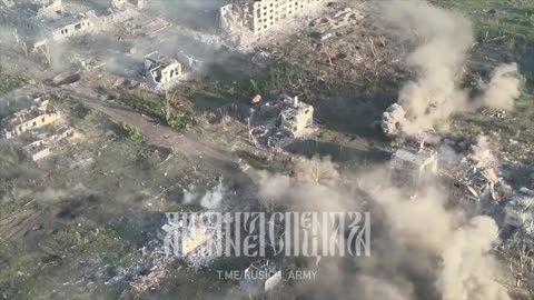 🇷🇺🇺🇦 Work of Russian artillery and TOS-1A against khokhol position in Chasov yar