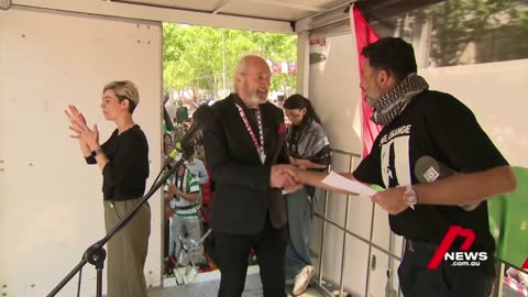 Melbourne's streets swamped by pro-Palestinian demonstrators for a sixth Sunday