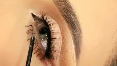 Bridal eye makeup