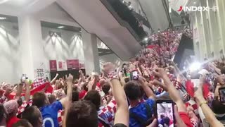 Sloga hrvatskih navijača u Moskvi
