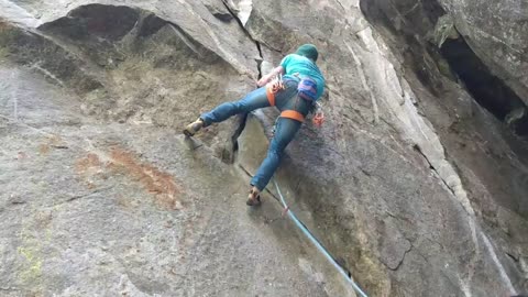 Beautiful 6C Crack Climb in Zillertal Austria