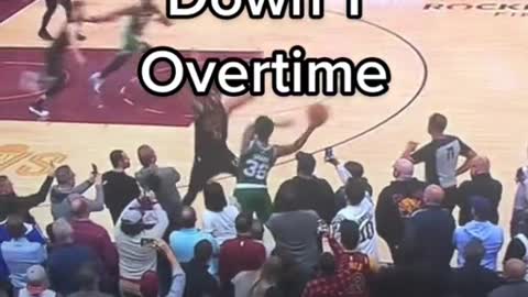 Overtime final 2 seconds Boston Celtics down one to the Cleveland Cavaliers