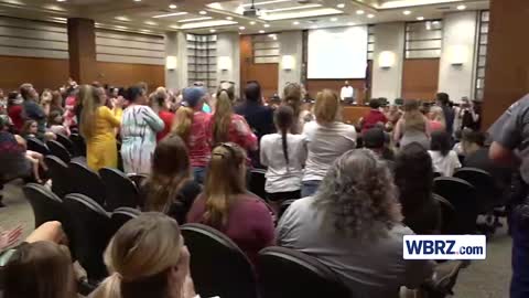 Louisiana: Parents At School Board Meeting Defy The Mask Mandating Tyrants!