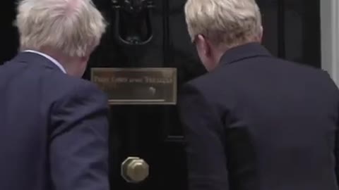 Awkward moment Lithuanian PM walks past Number 10 Downing Street