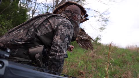 Jimmy John the Sandwich Guy Hits a Perfect Shot on a Turkey