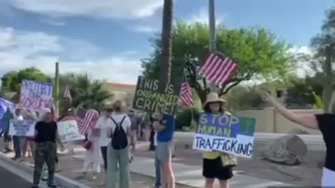 EPIC: SCOTTSDALE PATRIOTS Protest Migrant Safehouse