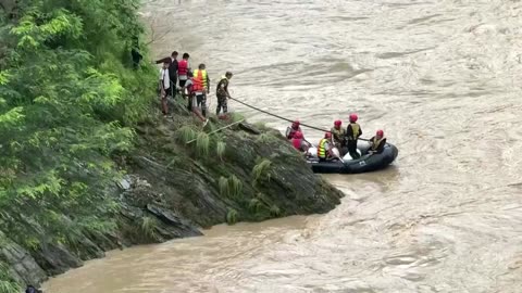 Rescue efforts suspended after Nepal landslide