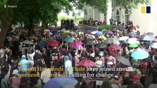 Thailand: Huge protest challenges monarchy and government