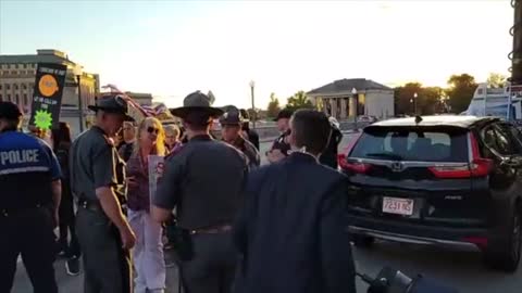 Lies Lies Lies! Angry Anti Mandate Health Care Workers Shut Down NBC Affiliate Reporter's Live Shot