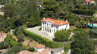 Beautiful property with sea views in Grasse