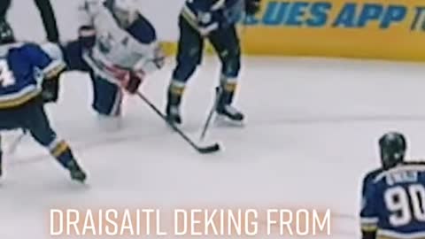 #Goodluck trying to stop Leon Draisaitl 😅 #hockey #sports #oilers