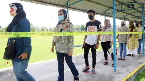 "Covid-19: Keep face masks on as Malaysia enters new wave, says Khairy "