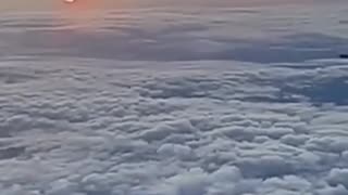 UFO Fly by passenger plane in China