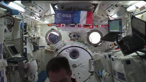 Station Crew Member Discusses Life in Space with French Media