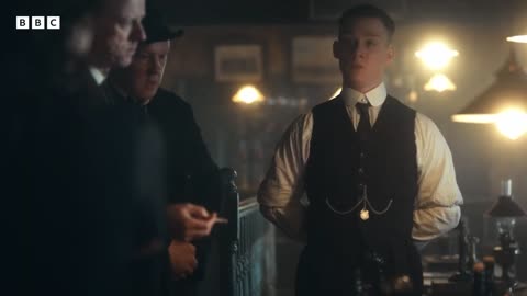 Esme's warning to Tommy Shelby 😲 Peaky Blinders – BBC