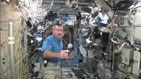 Space Station Astronauts Talk to Houston Media