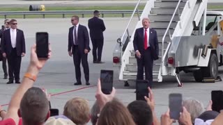 “Trump! Trump! Trump!” – PDJT Arrives in Atlanta to Crowd of Cheering Supporters