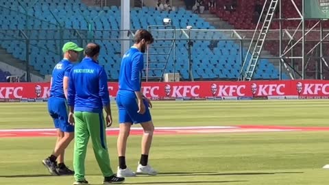 Shaheen Afridi with PCB Medical Staff