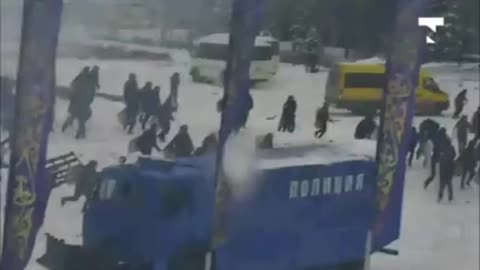 Kazakhstan: Protesters Use Cars To Ram Through Police Lines In Almaty Protest