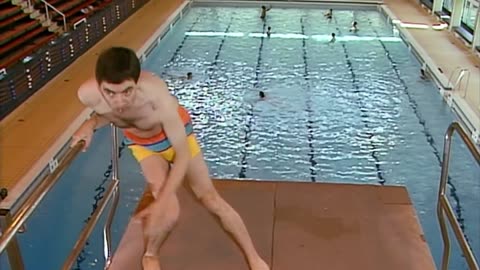 Mr.Bean at the pool