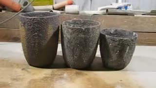 Crucibles for cast iron melting