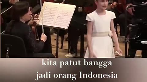 Pemain piano kecil