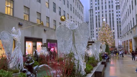 Fifth Avenue Rainfall: Winter Walk Elegance - NYC 2023 Edition