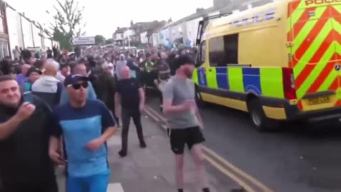 BREAKING: CITIZENS IN ENGLAND PROTEST AFTER KNIFE ATTACK LEFT 3 LITTLE GIRLS DEAD & MORE INJURED